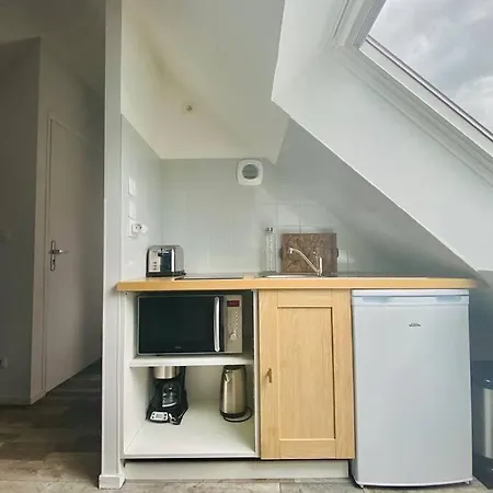 Appartement Confort Et Chaleureux - Parking Prive