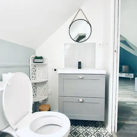 דירה Appartement Confort Et Chaleureux - Parking Prive